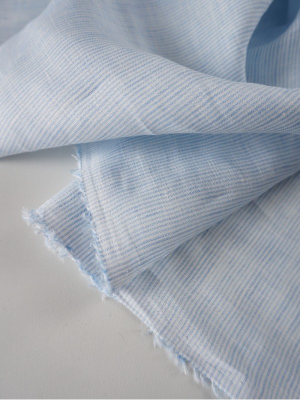 160. Ткань лён умягченный сорочечный Полоска голубая поперечная