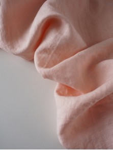 1860. Ткань крэш с эффектом помятости лён с вискозой Розовый кристалл