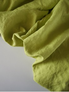 1916. Ткань крэш с эффектом помятости лен с вискозой Яблоко