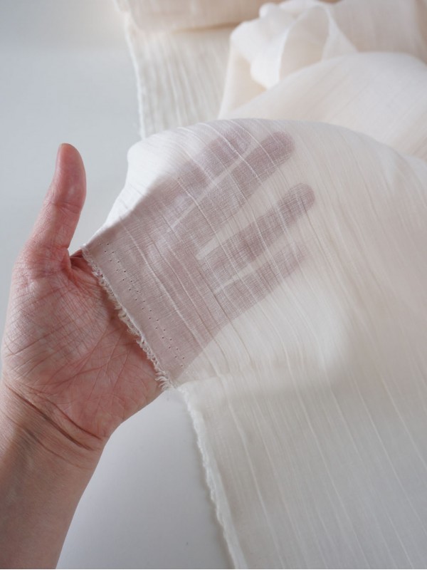 Тенсель вуаль с жатым эффектом Экрю